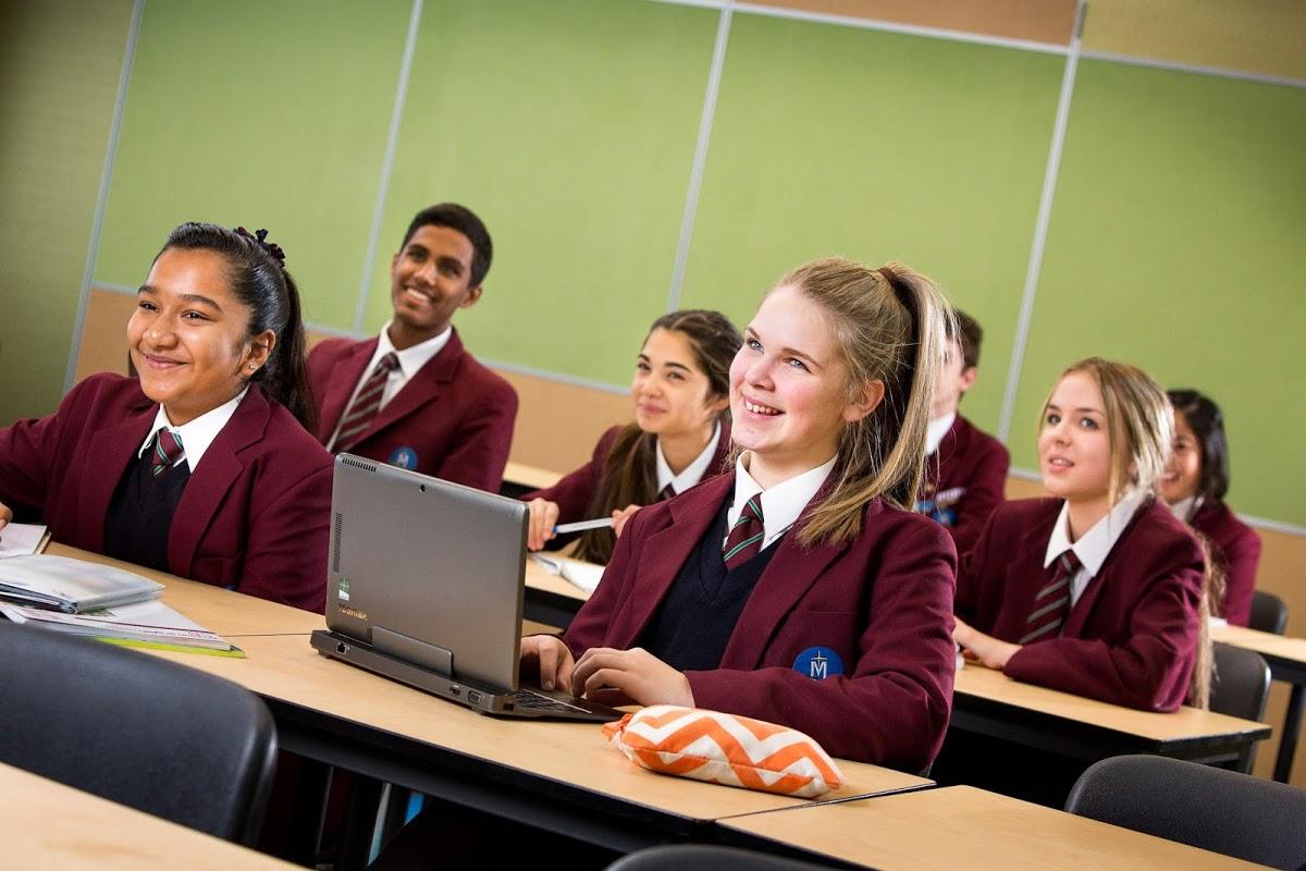Kardinia International College